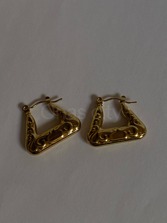 Minimal vintage earrings